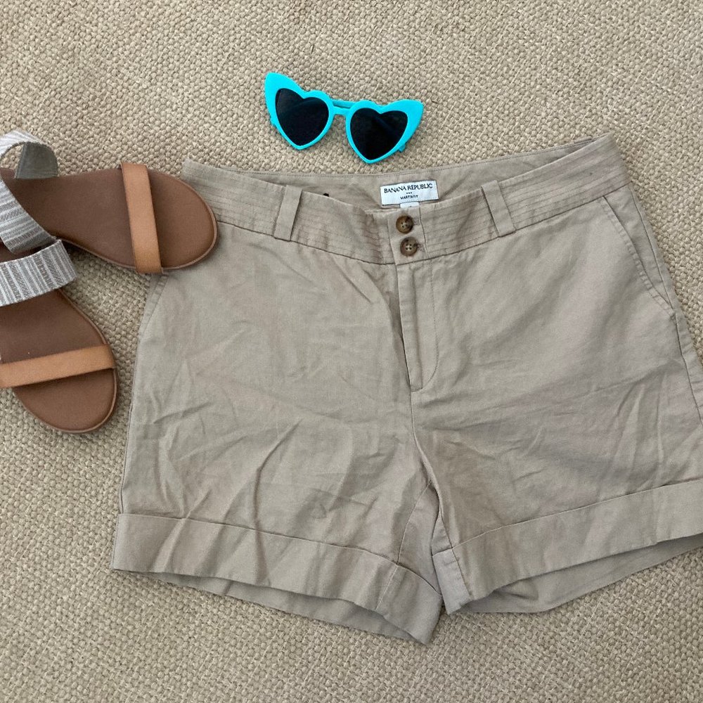 Banana Republic Tan Martin Fit Linen Blend Cuffed Shorts 12